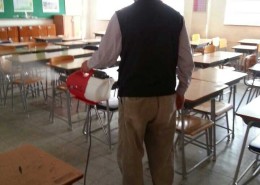 신세기방역  학교 뿌레 소독중